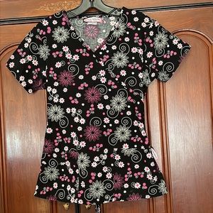 Scrub Works Smock Top Black With Flowers XS